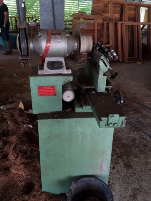 ขายด่วน เครืองทำงานไม้ 10ชุด  ทำงานวงกบ ปะตู ใส  กลึง  ขายเลิกกิจการ330000