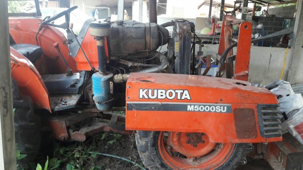 รถไถ M 5000  อุปกร 2 ชิ้น   พร้อมใช้งาน ปี 49   ราคา 150000  บาท  ( ขายตามสภาพ )   ไม่มีเล่ม   ดูรถได้ที  จ. ยโสธร  ติดต่อทีเบอร์ 098 668-3479 -094 283-9369 คุณ สิทธิคับ