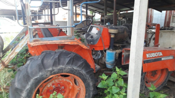 รถไถ M 5000  อุปกร 2 ชิ้น   พร้อมใช้งาน ปี 49   ราคา 150000  บาท  ( ขายตามสภาพ )   ไม่มีเล่ม   ดูรถได้ที  จ. ยโสธร  ติดต่อทีเบอร์ 098 668-3479 -094 283-9369 คุณ สิทธิคับ