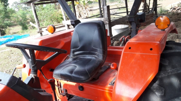 รถไถ M 5000 อุปกร 2 ชิ้น พร้อมใช้งาน ปี 52 ราคา 265000 บาท ( ดูรถก่อนต่อคับ ) ดูรถได้ที จ. ศรีสะเกษ ติดต่อทีเบอร์ 098 668-3479 -094 283-9369 คุณ สิทธิ์คับ รถไถ M 5000 อุปกร 2 ชิ้น พร้อมใช้งาน ปี 52 ราคา 265000 บาท ( ดูรถก่อนต่อคับ ) ดูรถได้ที จ. ศรีสะเกษ ติดต่อทีเบอร์ 098 668-3479 -094 283-9369 คุณ สิทธิ์คับ