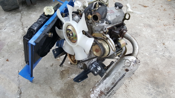 2 สูบ 12 แรง  พร้อมหม้อน้ำ  ราคา  15800 บาท รหัสสินค้า D3 - 9