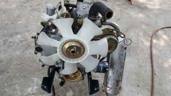 2 สูบ 12 แรง  พร้อมหม้อน้ำ  ราคา  15800 บาท รหัสสินค้า D3 - 9