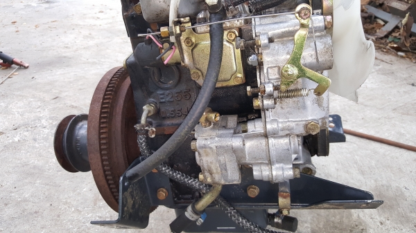 2 สูบ 12 แรง  พร้อมหม้อน้ำ  ราคา  15800 บาท รหัสสินค้า D3 - 9