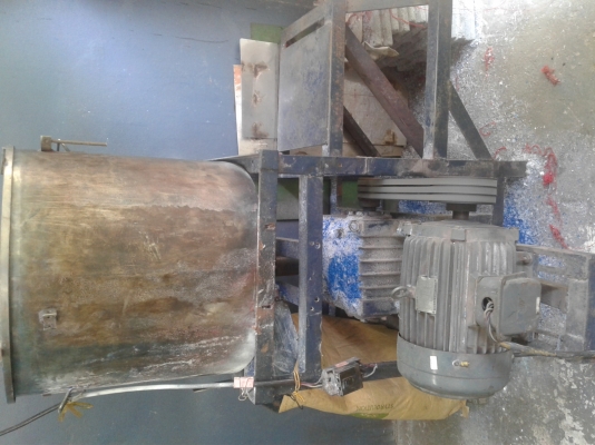 ถังผสม ใช้กับพวกที่เป็นเม็ด