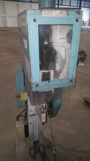 ขายเครื่องย้ำรีเวทไฟ220v พร้อมใช้ 20,000 บาท