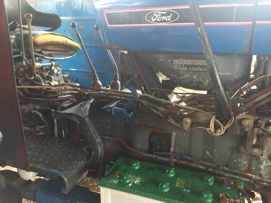 ขายรถไถฟอร์ด 5610 พร้อมอุปกรณ์ เครื่องแน่น ไฮดรอลิคขึ้น-ลงเร็ว สภาพสมบูรณ์ดีทุกระบบ เอกสารเล่มทะเบียนพร้อมชุดโอน