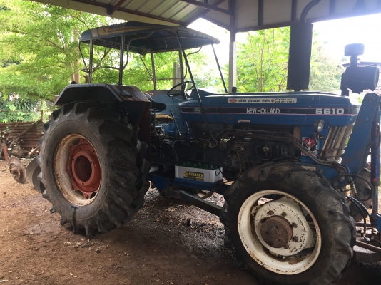 ขายรถไถฟอร์ด 5610 พร้อมอุปกรณ์ เครื่องแน่น ไฮดรอลิคขึ้น-ลงเร็ว สภาพสมบูรณ์ดีทุกระบบ เอกสารเล่มทะเบียนพร้อมชุดโอน