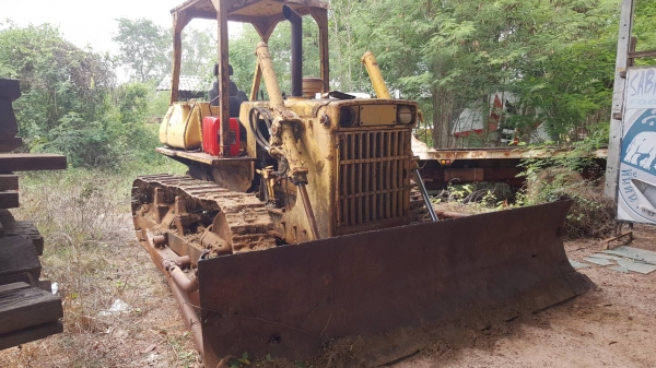 ขาย แทรคเตอร์ KOMATSU D50A-16 สภาพพร้อมใช้งาน เครื่องดี ช่วงล่างแน่น เอกสารใบซื้อขาย