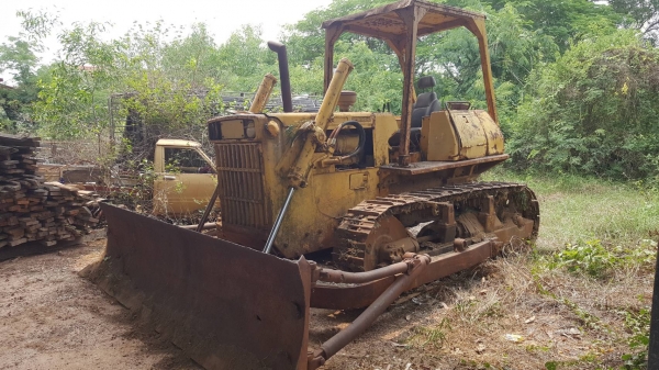 ขาย แทรคเตอร์ KOMATSU D50A-16 สภาพพร้อมใช้งาน เครื่องดี ช่วงล่างแน่น เอกสารใบซื้อขาย