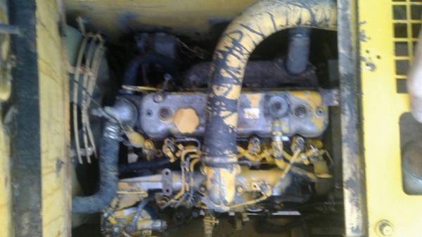 ขาย kobelco 60-3 เก่านอก ใบอินวอย เครื่องเดิม ปั้มเดิม มีใบมีดดัน มีลายหัวกระแทก สภาพพร้อมใช้งาน สนใจติดต่อได้ที่ 0802719535 คุณเบียร์