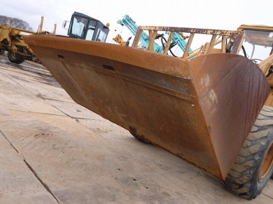ขายรถตัก KOMATSU SD25P-1  เครื่อง อีซุซู 6BD1 สมบูรณ์พร้อมใช้ครับ FROM JAPAN  ติดต่อ 063-9316985 ID LINE : 0639316985 ครับ