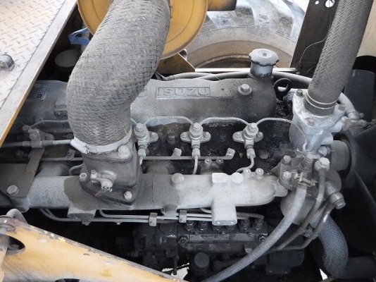 ขายรถตัก KOMATSU SD25P-1  เครื่อง อีซุซู 6BD1 สมบูรณ์พร้อมใช้ครับ FROM JAPAN  ติดต่อ 063-9316985 ID LINE : 0639316985 ครับ