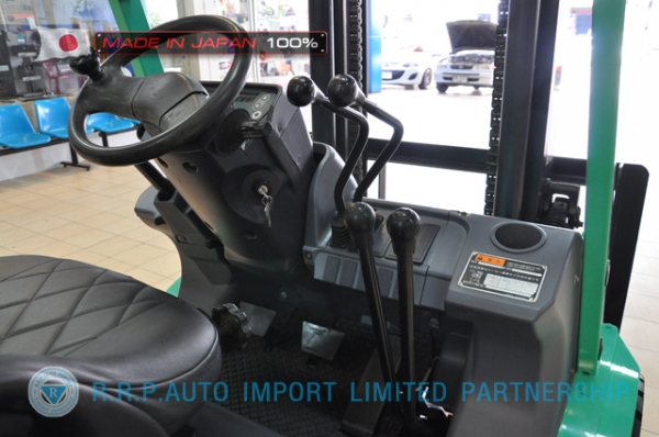 ขายรถโฟล์คลิฟท์มือสอง MITSUBISHI FD35-80273 นำเข้าจากประเทศญี่ปุ่น 100\% ไม่เคยใช้งานในไทย