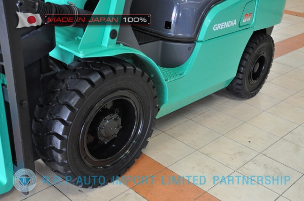 ขายรถโฟล์คลิฟท์มือสอง MITSUBISHI FD35-80273 นำเข้าจากประเทศญี่ปุ่น 100\% ไม่เคยใช้งานในไทย