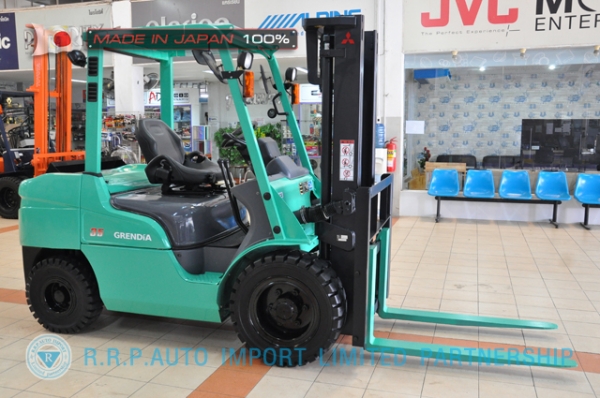 ขายรถโฟล์คลิฟท์มือสอง MITSUBISHI FD35-80273 นำเข้าจากประเทศญี่ปุ่น 100\% ไม่เคยใช้งานในไทย