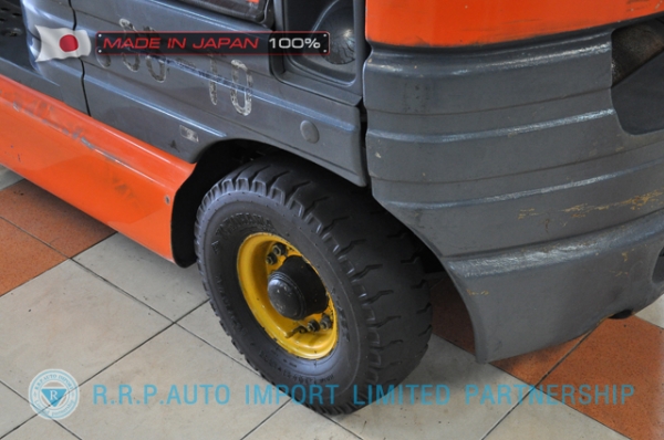 ขายรถโฟล์คลิฟท์มือสอง TOYOTA รุ่น 6FG15-30575 นำเข้าจากประเทศญี่ปุ่น 100\% ไม่เคยใช้งานในไทย