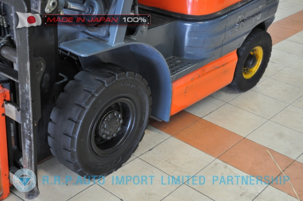 ขายรถโฟล์คลิฟท์มือสอง TOYOTA รุ่น 6FG15-30575 นำเข้าจากประเทศญี่ปุ่น 100\% ไม่เคยใช้งานในไทย