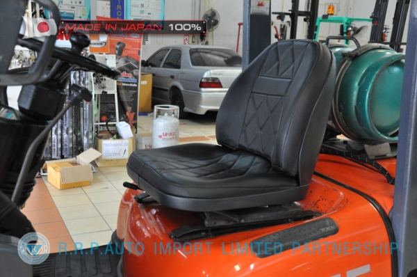 ขายรถโฟล์คลิฟท์มือสอง TOYOTA รุ่น 6FG15-30575 นำเข้าจากประเทศญี่ปุ่น 100\% ไม่เคยใช้งานในไทย