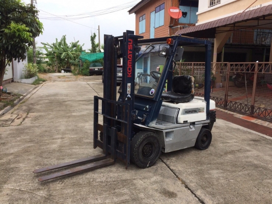 FOLKLIFT KOMATSU รุ่น FG15 ขนาด 1.5 ตัน