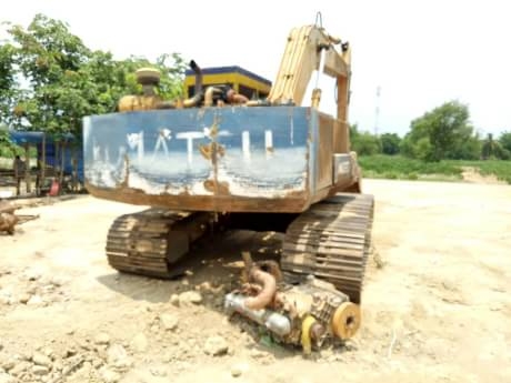 KOMATSU PC 200-3