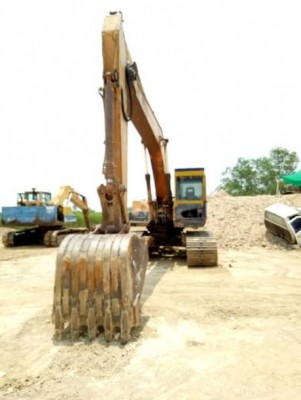 KOMATSU PC 200-3