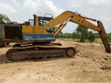 CAT 320B.V1+ KOMATSU PC 200-3 (2คัน) CAT 320B.V1+ KOMATSU PC 200-3 (2คัน)