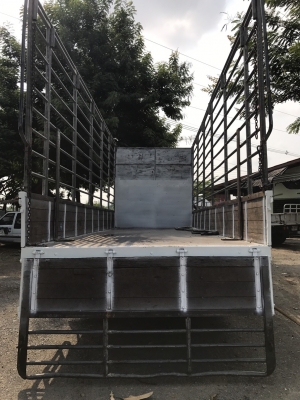 ขาย6ล้อISUZU FRR 210แรงม้ายูโร3 จดปี57กระบะคาร์โก้พร้อมคอกยาว6.50เมตรเจ้าของมือแรกป้ายแดง