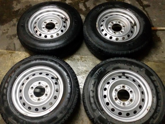 ล้อกะทะอีซุ15 ยางดันรอป215/70/15ปี13 ชุด3500บ.โทร 0879050181-0995357594 ส่งได้ทั่วไทย
