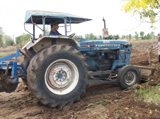 ขายฟอร์ด 5000 สภาพสวย พร็อมใช้งาน ดันหน้า CMT หลัง PT ขายฟอร์ด 5000 สภาพสวย พร็อมใช้งาน ดันหน้า CMT หลัง PT