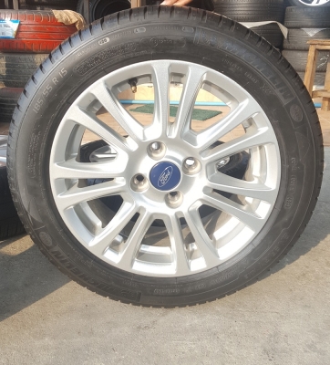 ขายล้อFord Fiestaขอบ15 พร้อมยาง 4 ล้อ ขายล้อFord Fiestaขอบ15 พร้อมยาง 4 ล้อ