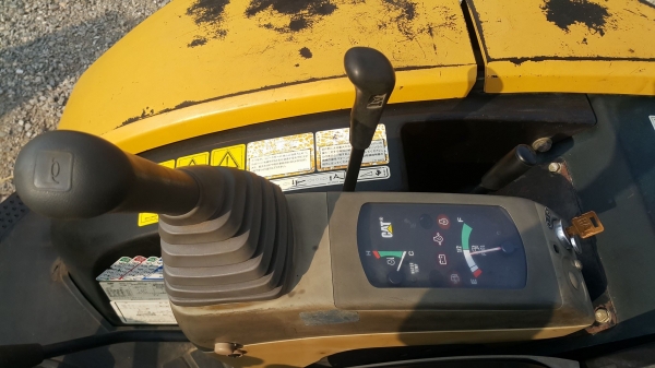 <ขาย> CAT 303 CR เก่าญี่ปุ่นแท้ 100\% (JT0430) ติดต่อ : 08-3784-8885 , LINE : 0837848885