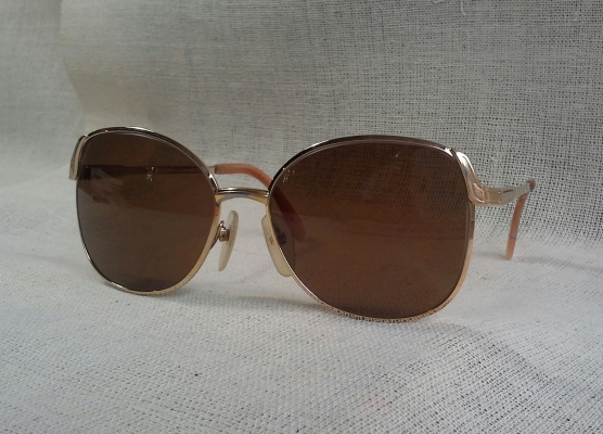 แว่นตาวินเทจโกลด์ฟิลด์ &#039;เทพเจ้าของชาวเยอรมัน&#039;  ราคา &#039;ขวัญใจนักเรียน&#039;  Vintage RODENSTOCK handmade in Germany