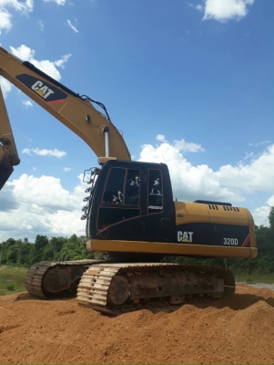 Cat320D-E 10500ชั่วโมง เอกสารเป็นเล่มทะเบียน Cat320D-E 10500ชั่วโมง เอกสารเป็นเล่มทะเบียน