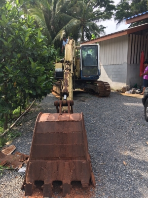 Komatsu PC120 รุ่น3
