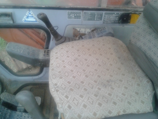 ขายรถแมคโฮ 200 ฮิตาชิ รุ่น  EX 200 K - 2  ขายตามสภาพ