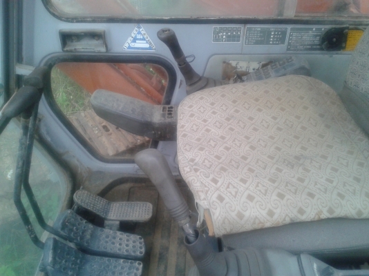 ขายรถแมคโฮ 200 ฮิตาชิ รุ่น  EX 200 K - 2  ขายตามสภาพ