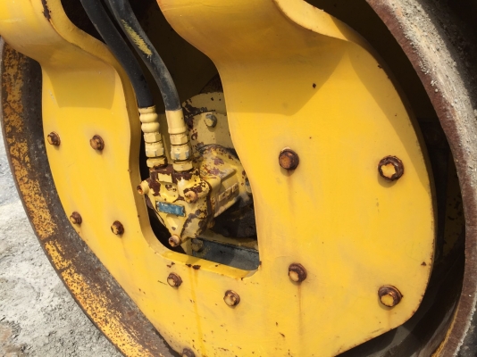 รถบด SAKAI TW500-1 รุ่นใหม่ยอดนิยม จากญี่ปุ่นแท้ๆ เครื่อง Isuzu ฝาเรียบ