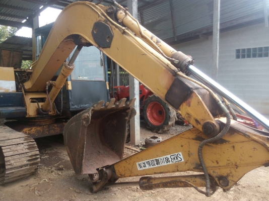 ขายรถขุดแบ็คโฮ KOMATSU PC60-5  เครื่อง ปั้มดี ช่วงล่างแน่น บอดี้สวย เอกสารอินวอย อยู่จังหวัดเลย 270,000บ. สนใจ 0835601591 หรือ 0903494058