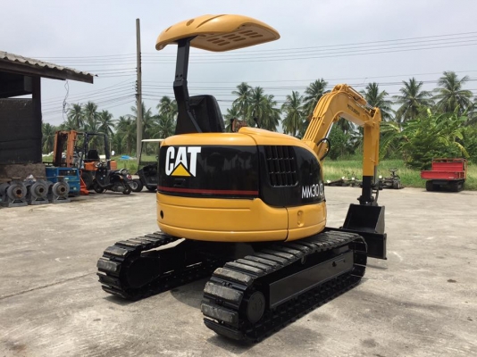 รถขุด MITSUBISHI MM30CR ทำสีใหม่ มือสองนำเข้าญี่ปุ่น รถขุด MITSUBISHI MM30CR ทำสีใหม่ มือสองนำเข้าญี่ปุ่น