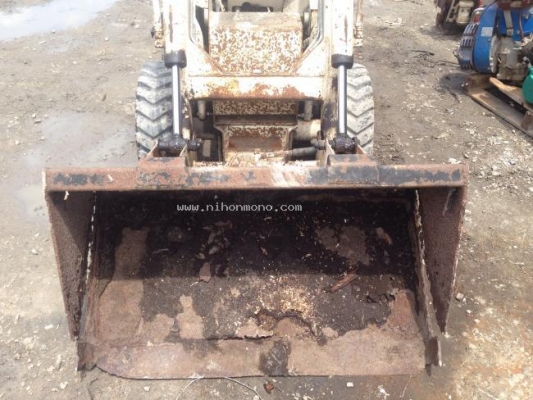 รถตัก BOBCAT TCM 315 ราคาพิเศษ 89,000 บาท รหัสสินค้า : 50103039 www.nihonmono.com