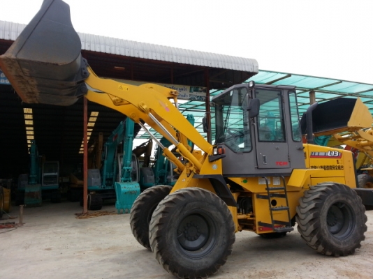 ขายรถตักล้อยาง TCM L13-3 รถนำเข้าจากนอกแท้ยังไม่เคยใช้งานในไทยมีแอร์เอกสารอินวอยไฟฟ้าครบสภาพเดิมเต็มทุกอย่างพร้อมใช้ร้านละอองดาวแทรคเตอร์นครชัยศรี