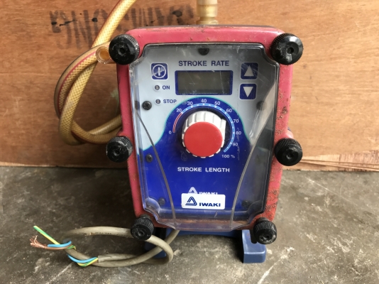 ขายปั้มเคมี Iwaki metering pump สภาพสวย พร้อมใช้งาน