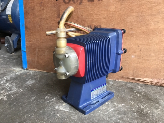 ขายปั้มเคมี Iwaki metering pump สภาพสวย พร้อมใช้งาน