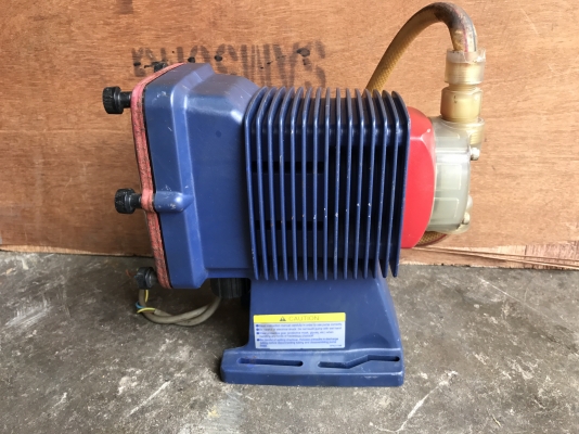 ขายปั้มเคมี Iwaki metering pump สภาพสวย พร้อมใช้งาน