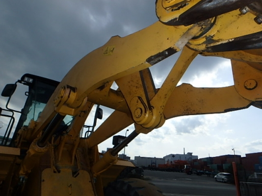 ขายรถตัก ยี่ห้อ TCM รุ่น ZW220