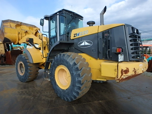 ขายรถตัก ยี่ห้อ TCM รุ่น ZW220