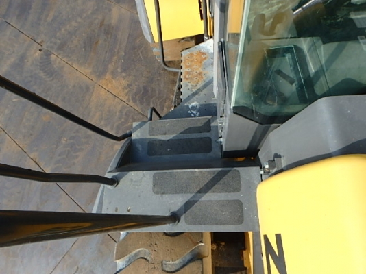 ขายรถตัก ยี่ห้อ TCM รุ่น ZW220