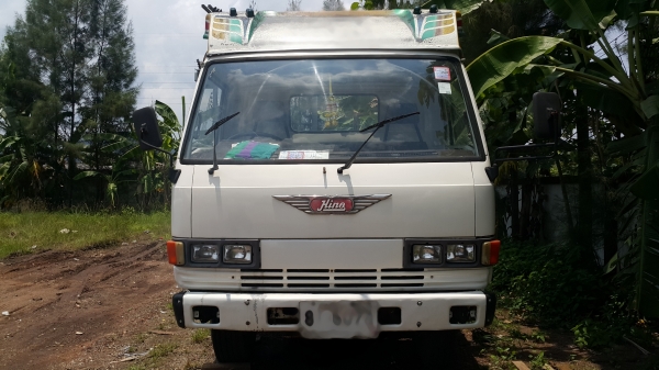 Hino km กระบะยาว5.5 เมตร