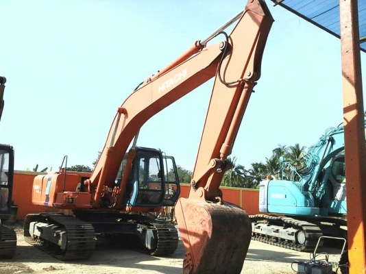 ขายรถขุด EX 200-3 รถนำเข้าจากนอกแท้ยังไม่ใช้งานในไทยใบ 60 มีแอร์เอกสารอินวอยไฟฟ้าครบสภาพเดิมสวยเต็มพร้อมใช้งานร้านละอองดาวแทรคเตอร์นครชัยศรี