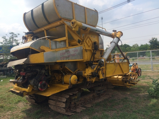 ขายรถเกี่ยว ไทเส็ง อุ้ม 2.5 ตัน ขายรถเกี่ยว ไทเส็ง อุ้ม 2.5 ตัน